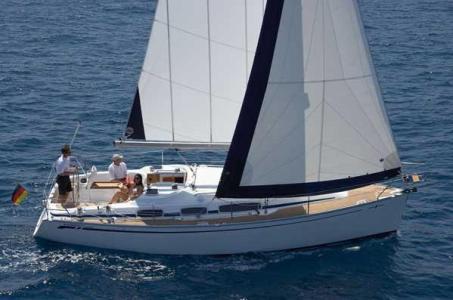 Bavaria 31 Cruiser Sailboat